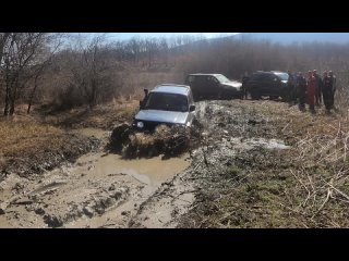 mitsubishi pajero off-road vs mud